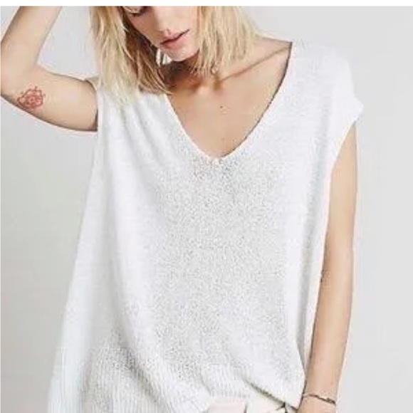 Free People Lightweight Knit V-Neck Cap Sleeves Bohemian Babydoll Coverup Tunic - Picture 2 of 9